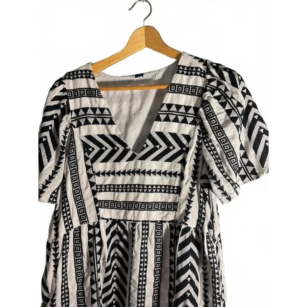 Old Navy Black and White  Boho Geometric Pattern Dress Large - Picture 5 of 7